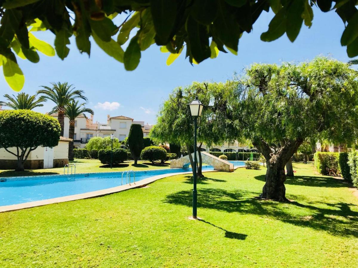 Bungavilla House In La Isla Jávea Екстериор снимка