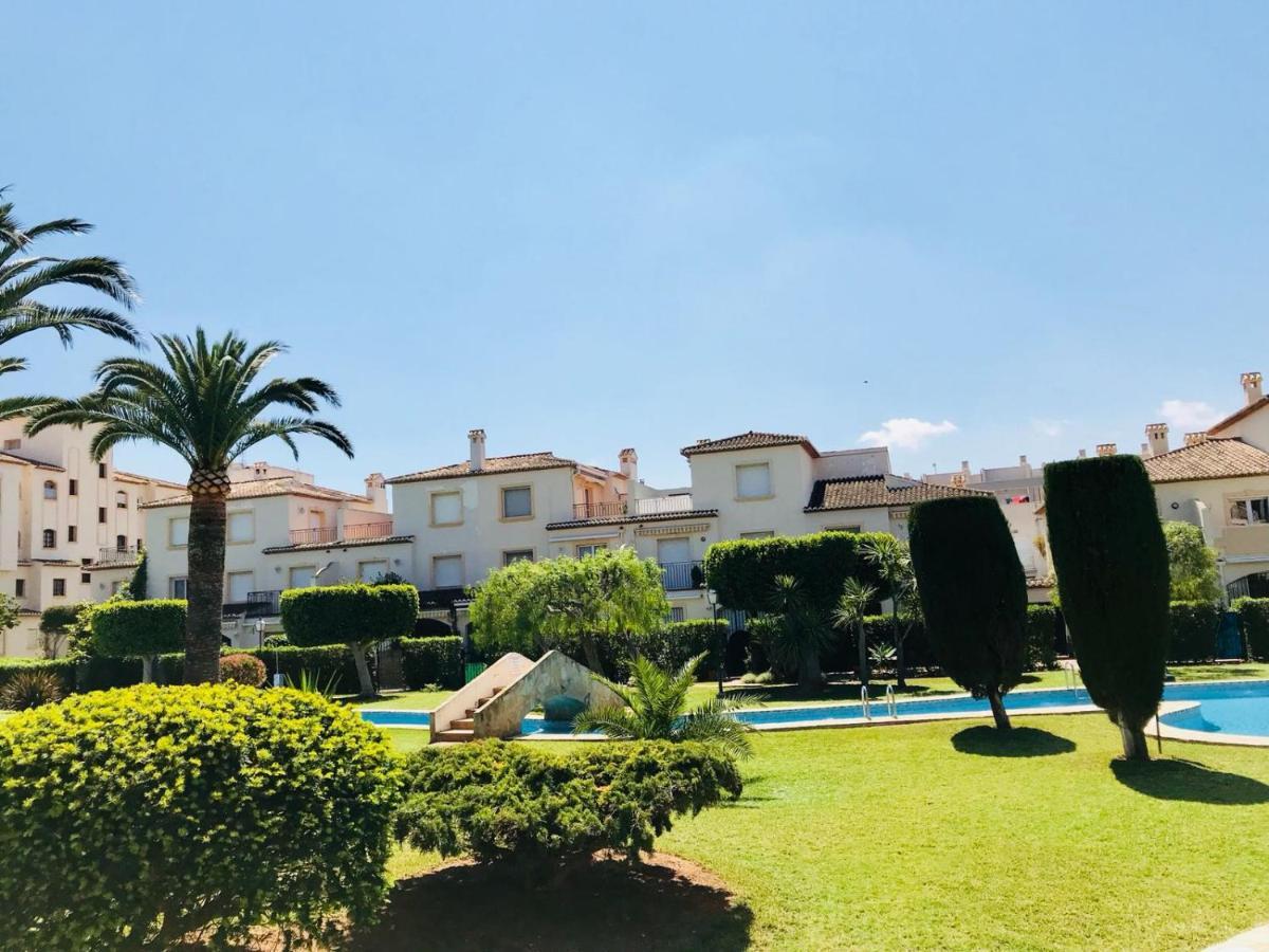 Bungavilla House In La Isla Jávea Екстериор снимка